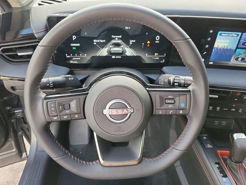 New 2025 Nissan Kicks SR image 27