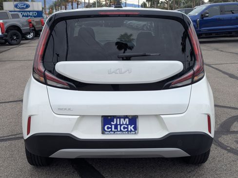 Used 2023 Kia Soul LX w/ Option Group 015 image 3
