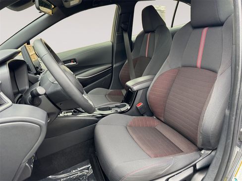 Used 2024 Toyota Corolla SE image 9