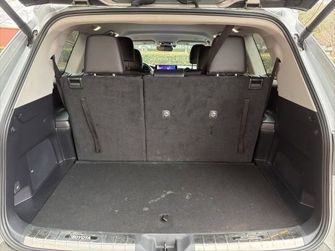 Used 2024 Toyota Grand Highlander Limited image 22