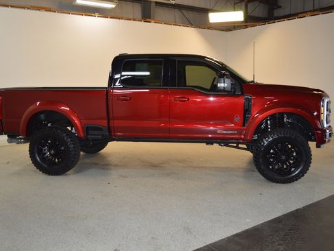 New 2026 Ford F250 Lariat w/ Black Appearance Package AWD/4WD image 2