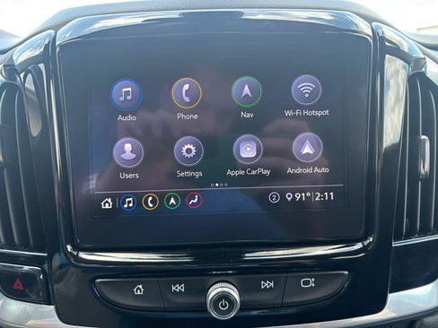 Used 2020 Chevrolet Traverse Premier AWD/4WD image 25