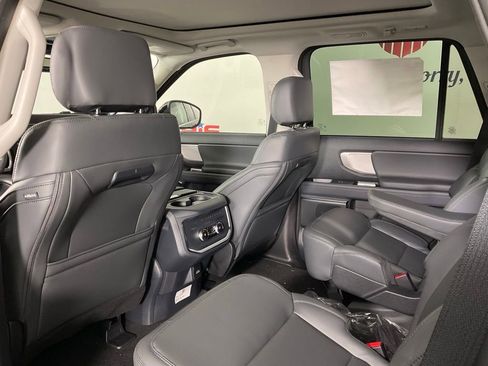New 2026 Ford Expedition Active RWD image 15