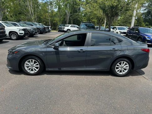 Used 2025 Toyota Camry LE w/ Convenience Package FWD image 2
