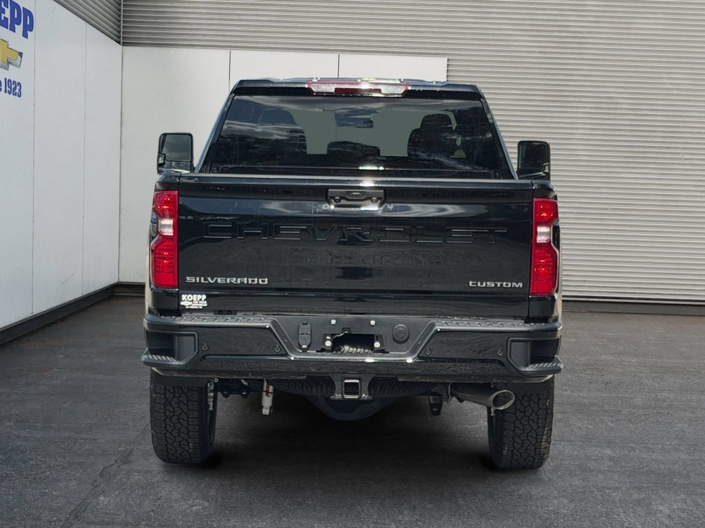 New 2026 Chevrolet Silverado 2500 Custom w/ Custom Value Package AWD/4WD image 4
