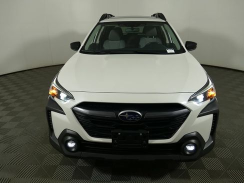 Used 2024 Subaru Outback Premium AWD/4WD image 8
