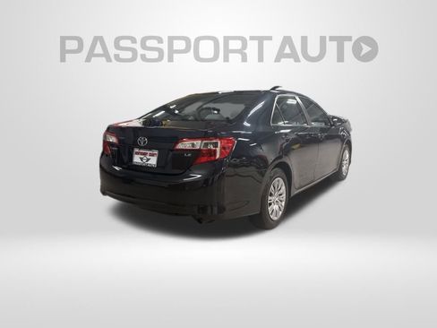 Used 2014 Toyota Camry LE image 24