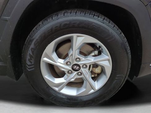 Certified 2024 Hyundai Tucson SE FWD image 30