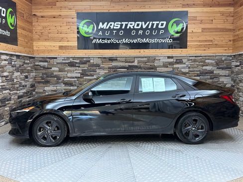 Used 2023 Hyundai Elantra SEL FWD image 10