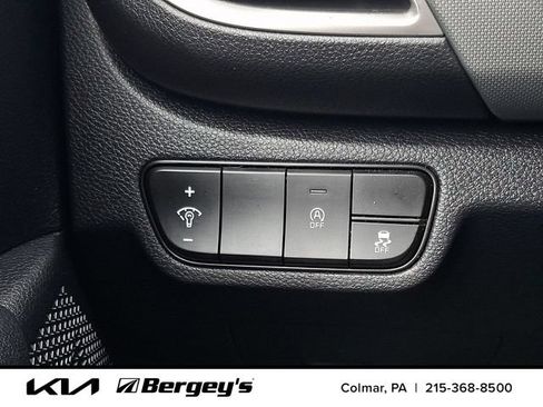 Certified 2026 Kia Seltos LX AWD/4WD image 24