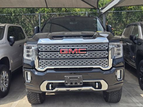 Used 2023 GMC Sierra 3500 Denali w/ Denali Ultimate Package AWD/4WD image 2