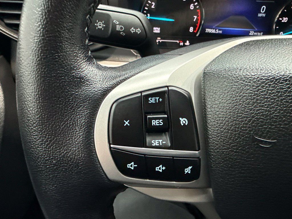 Used 2022 Ford Explorer XLT AWD/4WD image 20