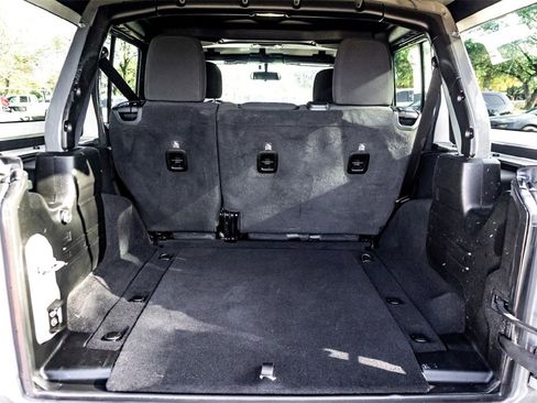 Used 2020 Jeep Wrangler Unlimited Sport image 30