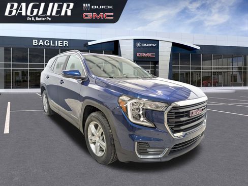 Used 2023 GMC Terrain SLE w/ Driver Convenience Package image 1