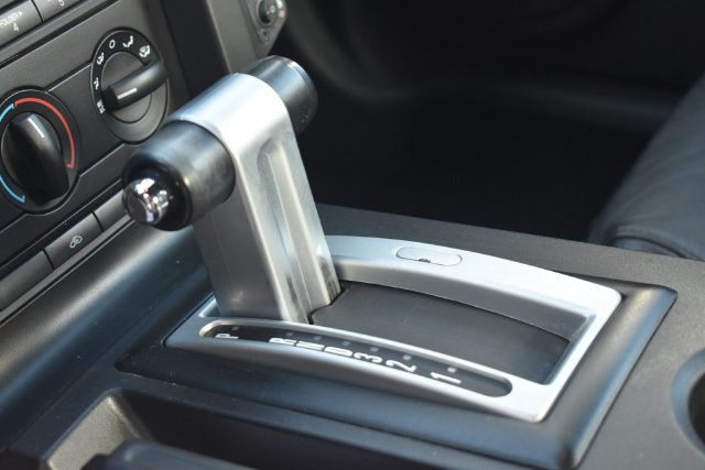 Used 2005 Ford Mustang GT Premium RWD image 18