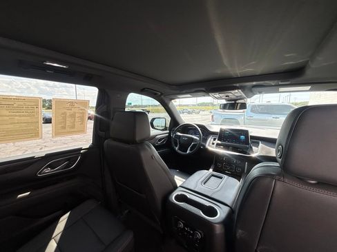 Used 2023 Chevrolet Tahoe Z71 w/ Luxury Package AWD/4WD image 34