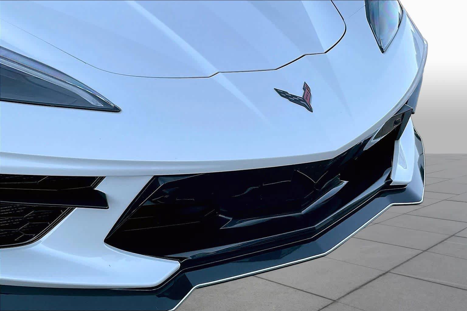 Used 2023 Chevrolet Corvette Stingray Premium Conv w/ Z51 Performance Package RWD image 27