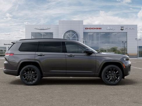 New 2026 Jeep Grand Cherokee L Limited AWD/4WD image 21