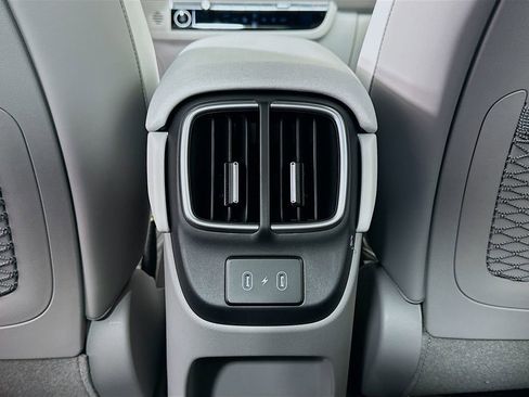 New 2025 Hyundai Ioniq 6 SEL image 18