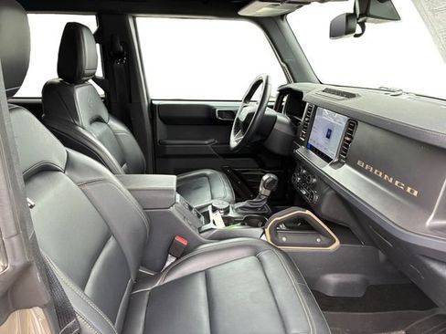 Used 2025 Ford Bronco Badlands AWD/4WD image 12