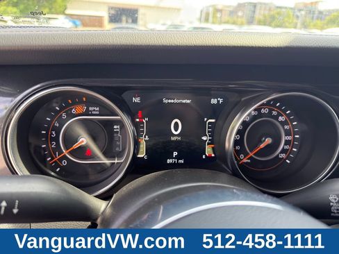 Used 2023 Jeep Wrangler Unlimited Rubicon 392 w/ Dual Top Group AWD/4WD image 27