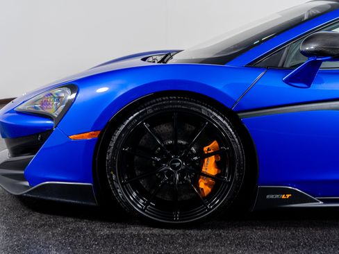 Used 2020 McLaren 600LT Spider image 19