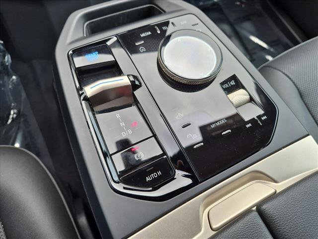 Certified 2024 BMW iX xDrive50 w/ Sport Package AWD/4WD image 12