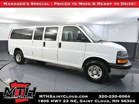 Used 2017 Chevrolet Express 3500 LT w/ LT Preferred Equipment Group RWD image 1