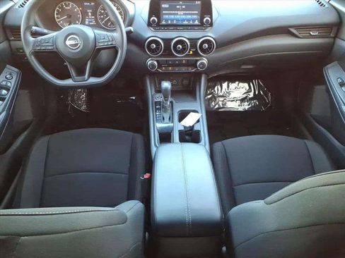 Used 2024 Nissan Sentra S image 11