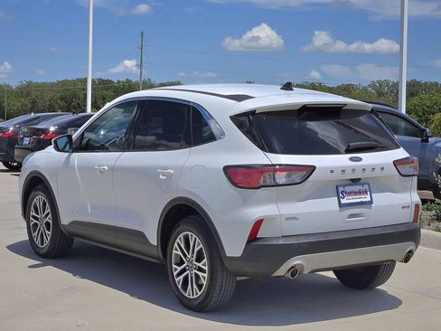 Used 2022 Ford Escape SEL image 5