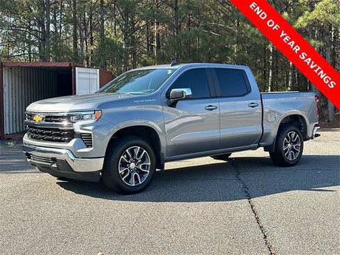 Used 2025 Chevrolet Silverado 1500 LT image 3