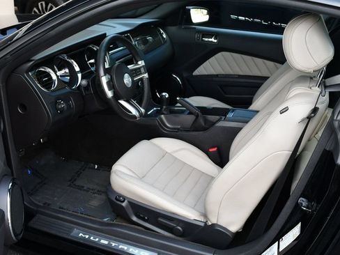 Used 2013 Ford Mustang GT Premium w/ GT Track Pkg RWD image 41