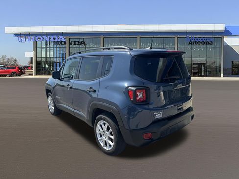 Used 2021 Jeep Renegade Sport w/ Sport Appearance Group AWD/4WD image 3