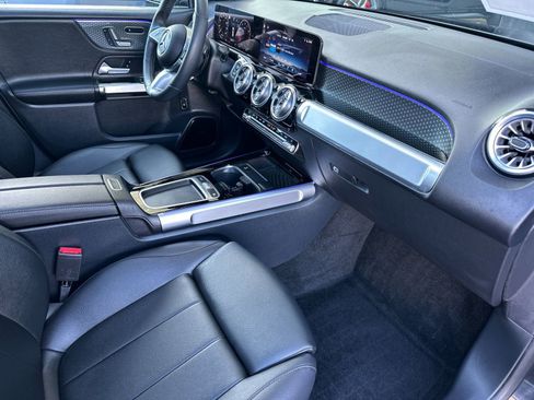 Certified 2024 Mercedes-Benz GLB 250 image 17