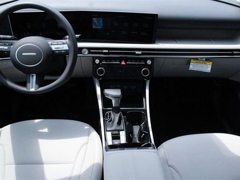 Used 2026 Hyundai Tucson SEL image 13