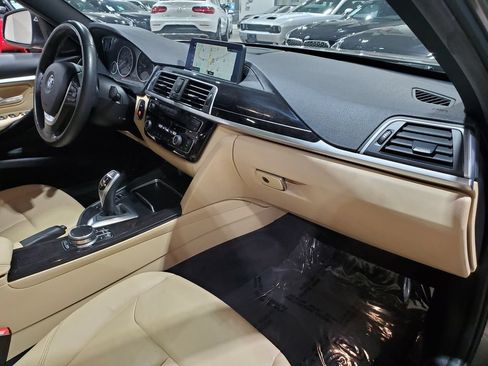 Used 2018 BMW 340i xDrive Sedan AWD/4WD image 14