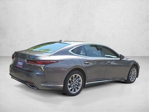 Used 2018 Lexus LS 500 w/ Interior Upgrade Package RWD image 5