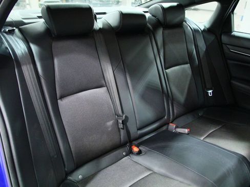 Used 2018 Honda Accord Sport image 23