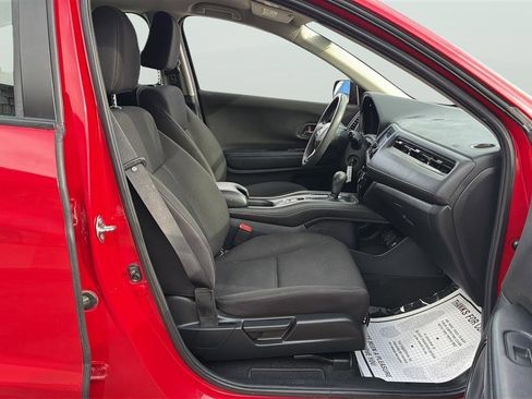 Used 2017 Honda HR-V LX image 13