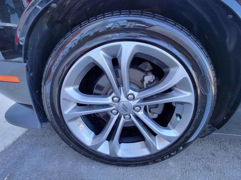 Used 2020 Dodge Challenger R/T w/ Driver Convenience Group RWD image 20