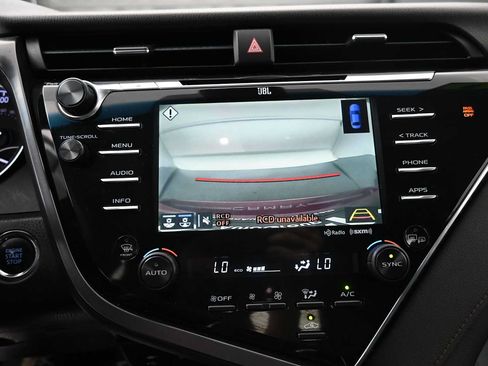 Used 2018 Toyota Camry XLE w/ Audio Package FWD image 8