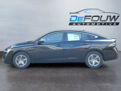 New 2026 Nissan Sentra S image 5