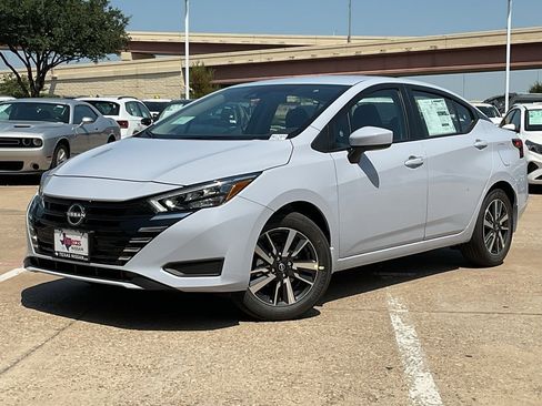 New 2025 Nissan Versa SV w/ Trunk Package image 2