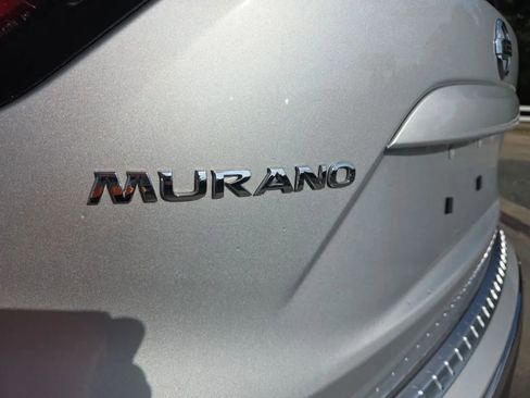 Used 2019 Nissan Murano S image 11