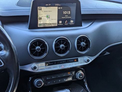 Used 2018 Kia Stinger Premium image 16