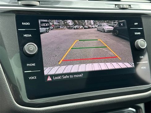 Used 2024 Volkswagen Tiguan Wolfsburg Edition image 20