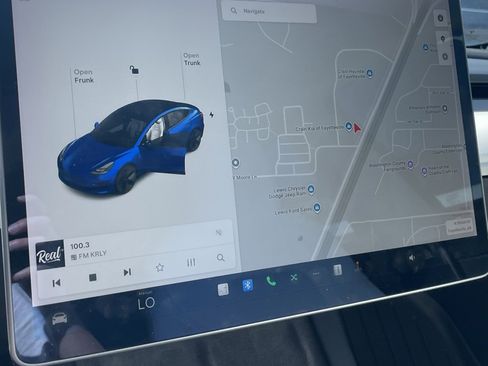 Used 2021 Tesla Model 3 Standard Range Plus image 12