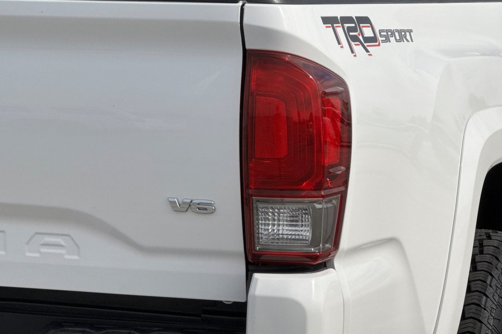 Used 2017 Toyota Tacoma SR5 RWD image 30