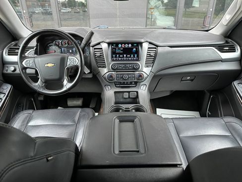 Used 2018 Chevrolet Suburban LT AWD/4WD image 9
