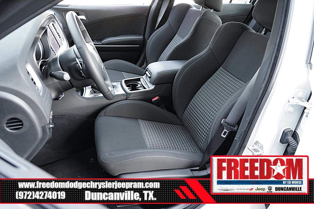 New 2023 Dodge Charger Scat Pack w/ Harman/Kardon Audio Group RWD image 13
